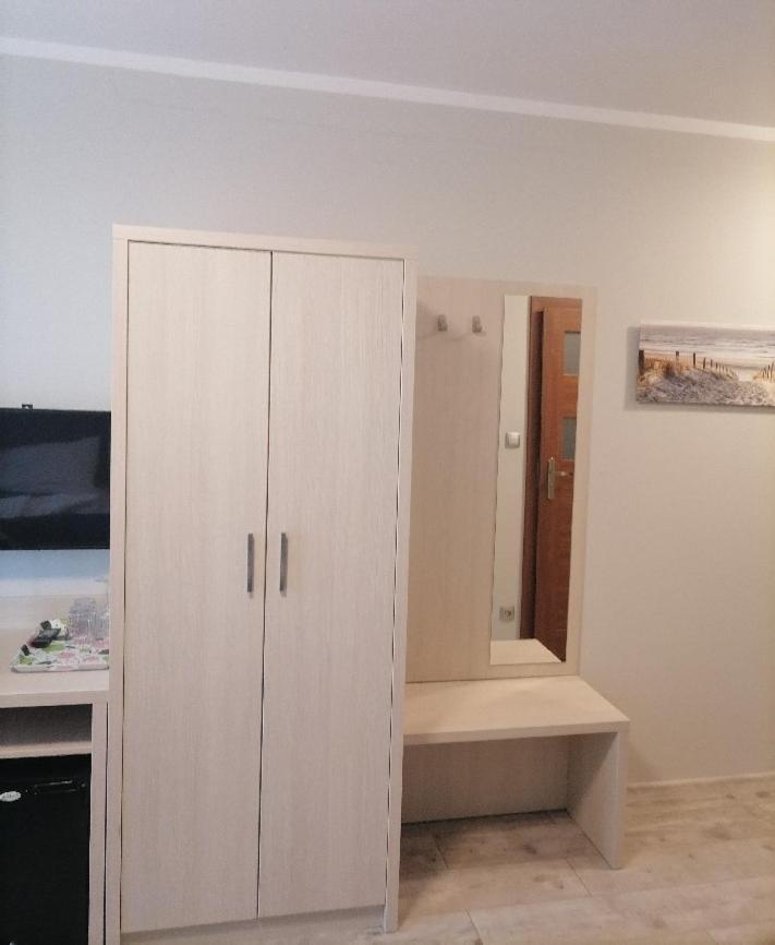 Horyzont Apartamenty- 50M Od Morza!!!Apartamenty Prywatne W Family Dominikana- Self Check In Sianożęty Habitación foto